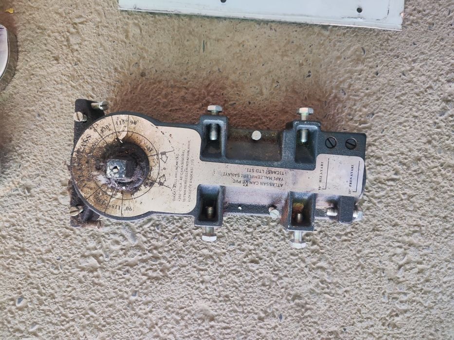 oynali eshik sotiladi