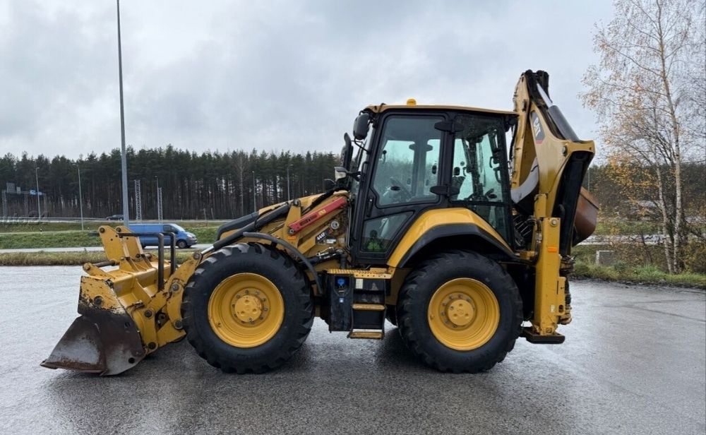 Vand/inchiriez buldoexcavator Caterpillar 444F2 2019 4600ore