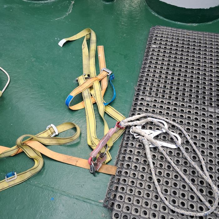 Страховой пояс для высоты