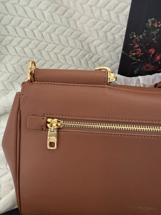 Дамска чанта нова