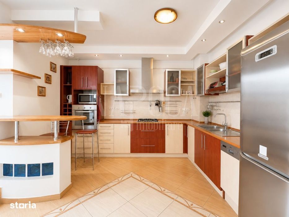Apartament 4 camere de vanzare in Zorilor, Cluj Napoca