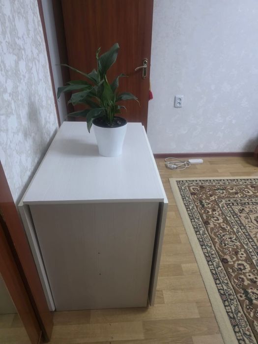 Стол для гостей трансформер