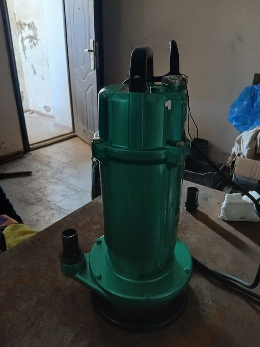 Продам погружной насос