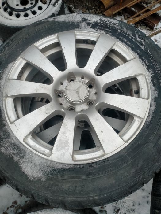 Продам диски с резиной р16 мерс