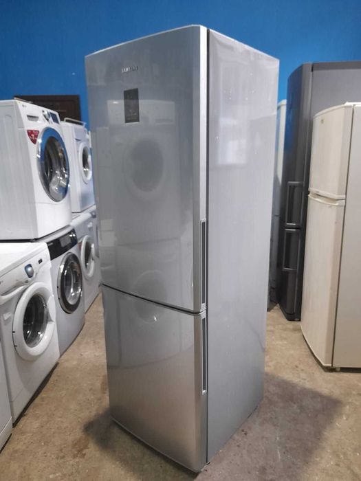 Продам холодильник Samsung RL34ECTS