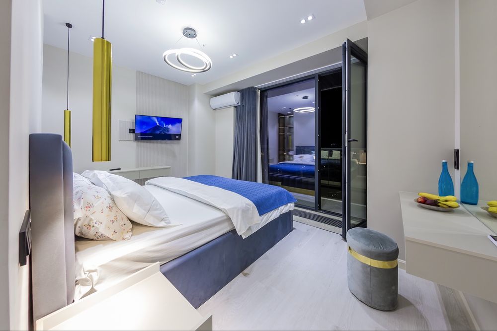 Современная и светлая квартира посуточно в NRG U-Tower