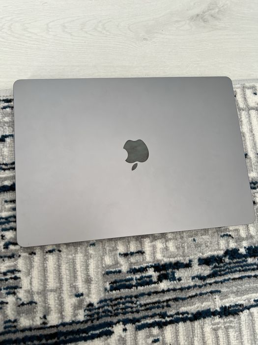 MacBook Air m2 15 duym,8/256 gb,94% yomkist 146 sikl, silver rang
