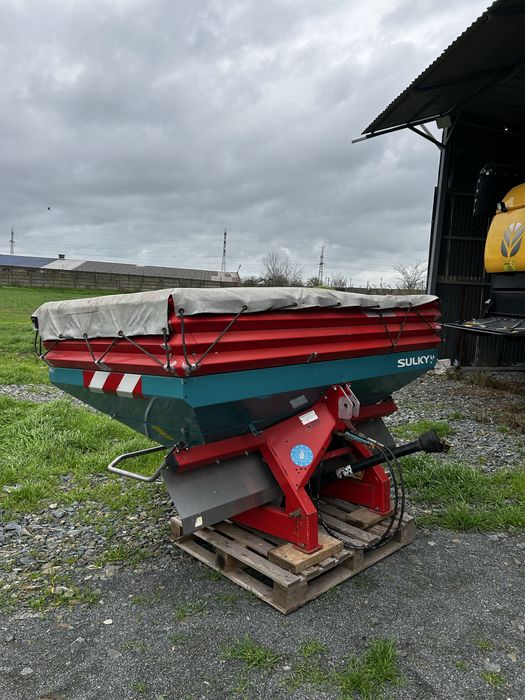 Masina imprastiat azot