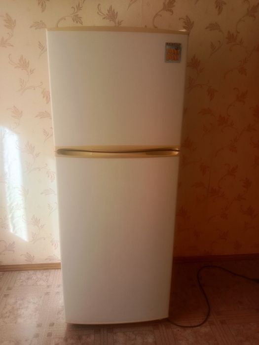 Срочно продам холодильник в рабочем состоянии