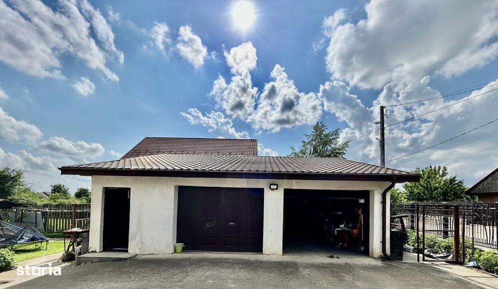 Vilă 1000 mp teren, 6 camere, garaj 2 mașini, foișor - Valea Lupului