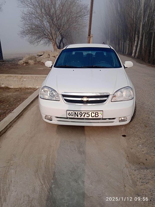 ласетти 1,8сотилади