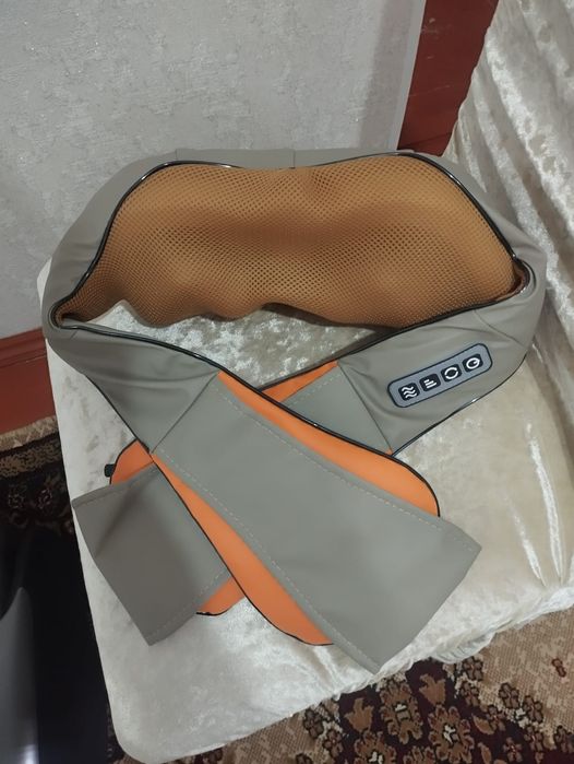 Массажер на ноги и плешной