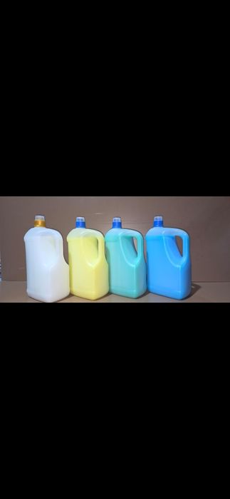 Vand detergent lichid
