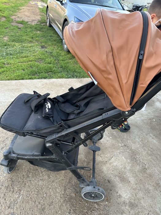 Коляска прогулочная