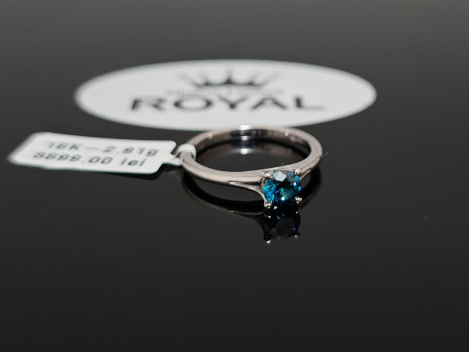 Bijuteria Royal CB : Inel cu DIAMANT albastru, aur alb 18K 2,91 gr 585