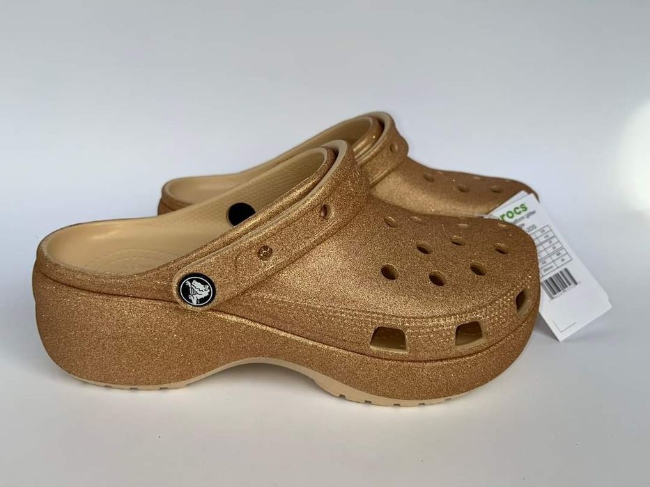 Златен crocs comfort
