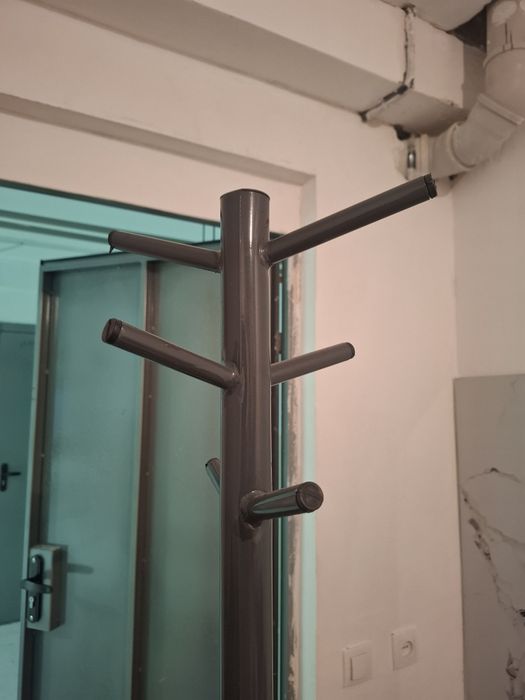 Вешалка продается