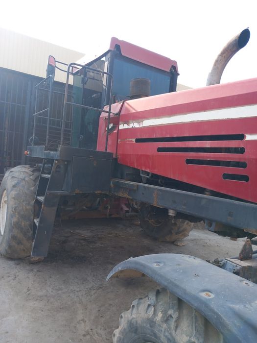 Комбайн. Беда урадиган. Сотилади. КС100.