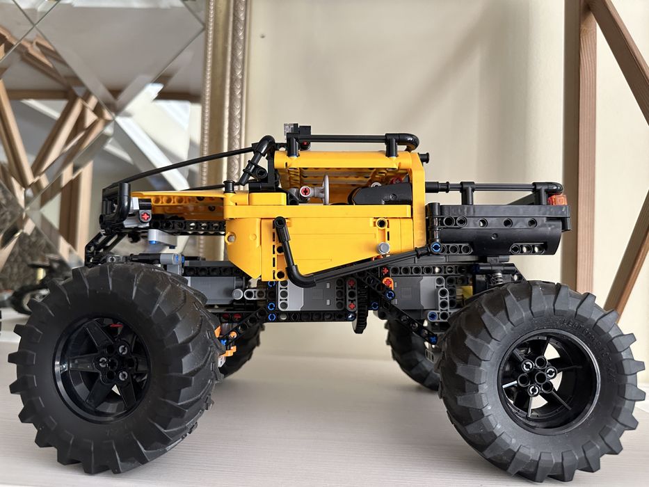 4X4 X-treme Off-Roader