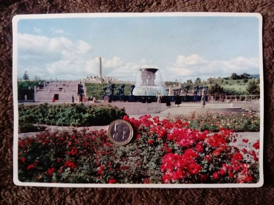 Рядка пощенска картичка-огромна!