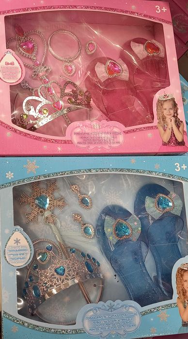 Комплект аксесоари Елза или Рапунцел
