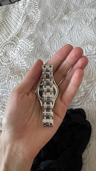 Продам женские часы Swarovski