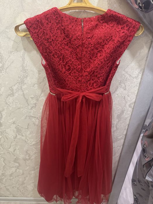 нарядное платье на 9, 10, лет