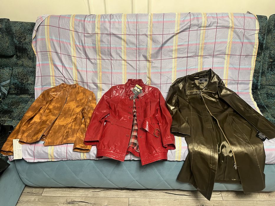 Куртки, кожанки, плащи