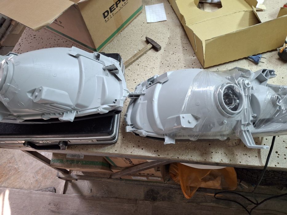 Продам фары на хайлендер 08 10