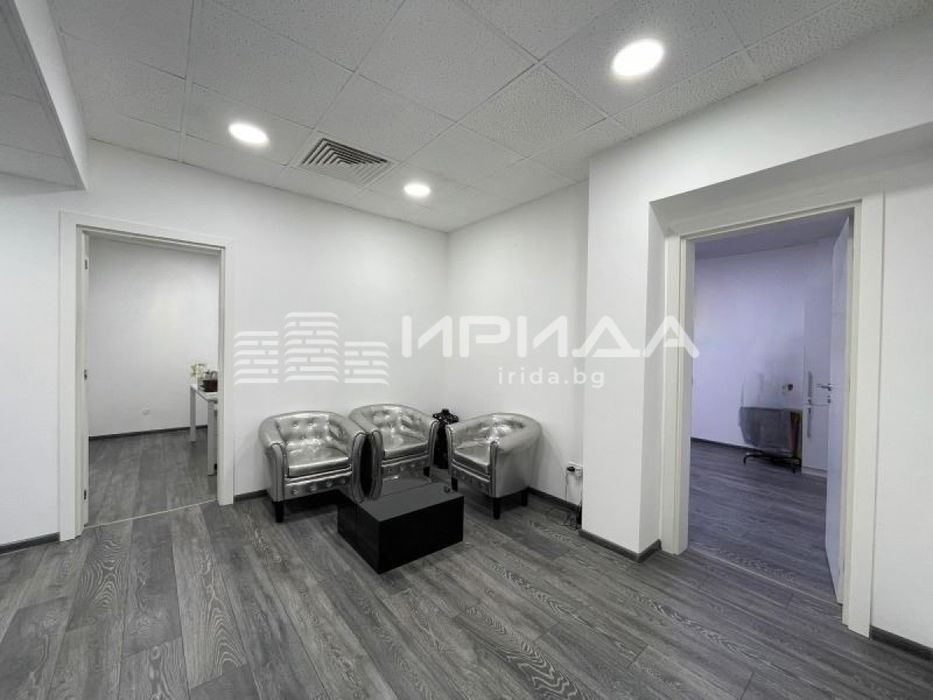 Четиристаен апартамент на ул.Оборище