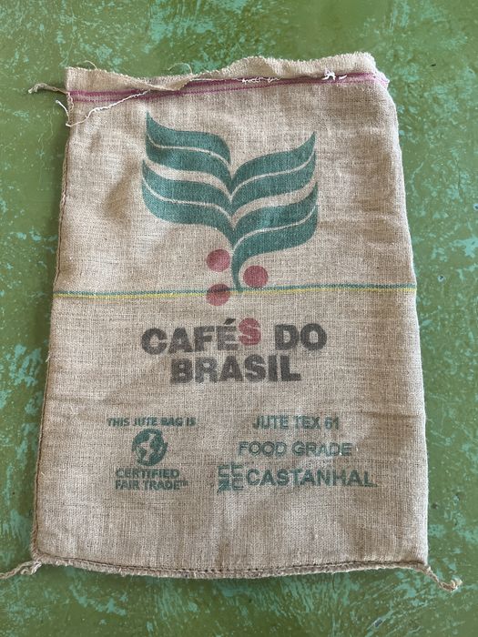 Продаются прочные джутовые мешки