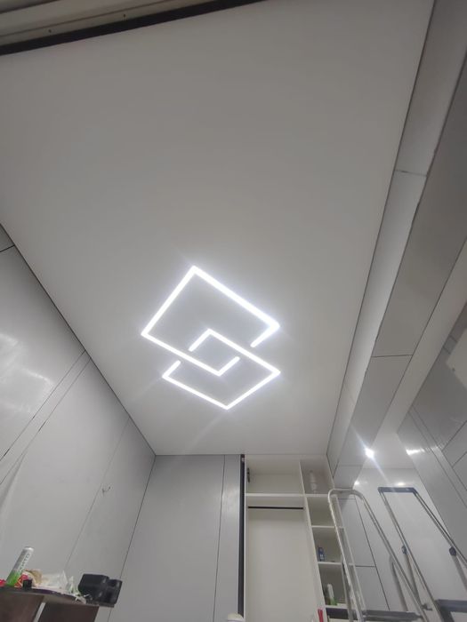 Натяжные потолки.