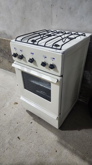 Газ плита сотилади келишсек обменам бор