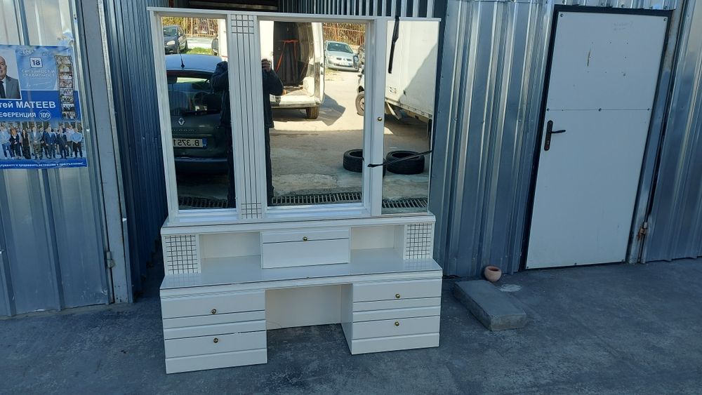 Портманто - Шкаф - Оледало -  Art style