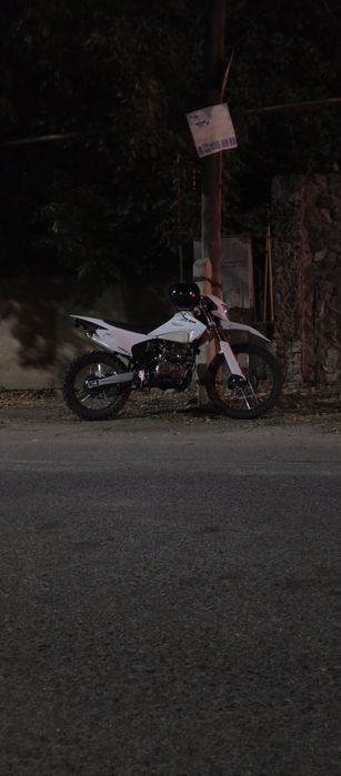 Продам мотоцикл эндуро