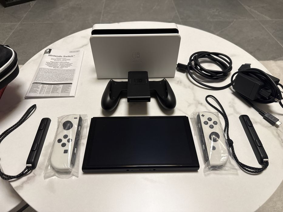 Vand Nintendo Switch OLED nou