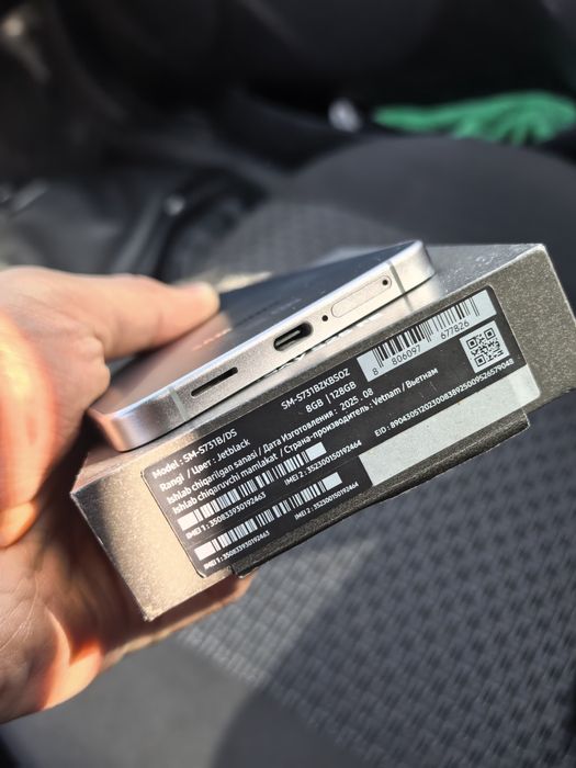 Samsung S25 Fe 8/128 gb sotiladi