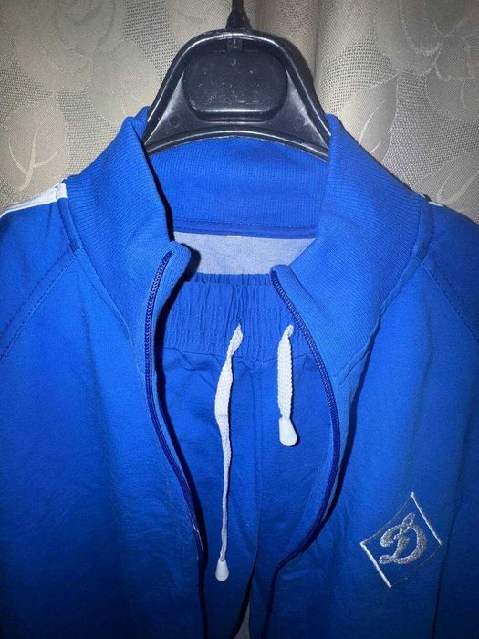 Спортивные костюмы мужские Продаю