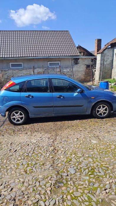 FORD Focus 2002 — imagine 3