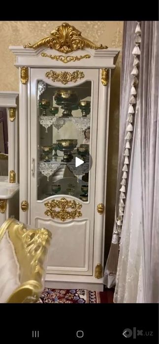 Стол, стул, комод сотилади