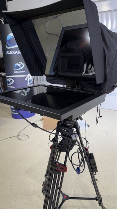 Prompter Datavideo TP-650 pentru tableta cu trepied