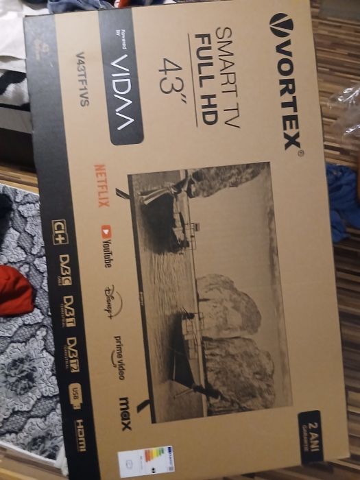 Tv smart vortex 109cm display crapat