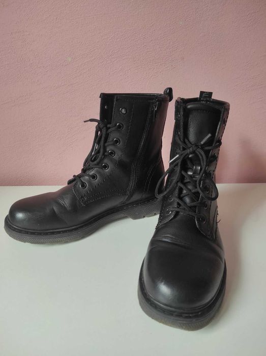 Дамски черни боти Catwalk