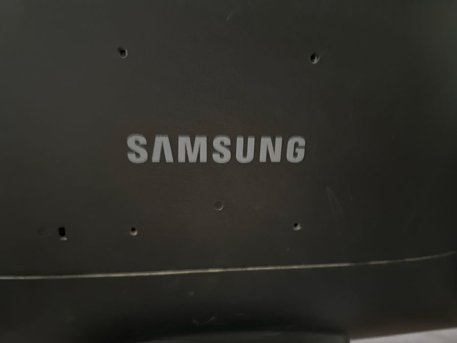 Два манитора Samsung