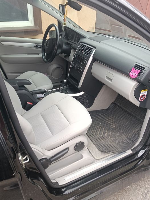 Vand Mercedes B class /Automata / Benzina