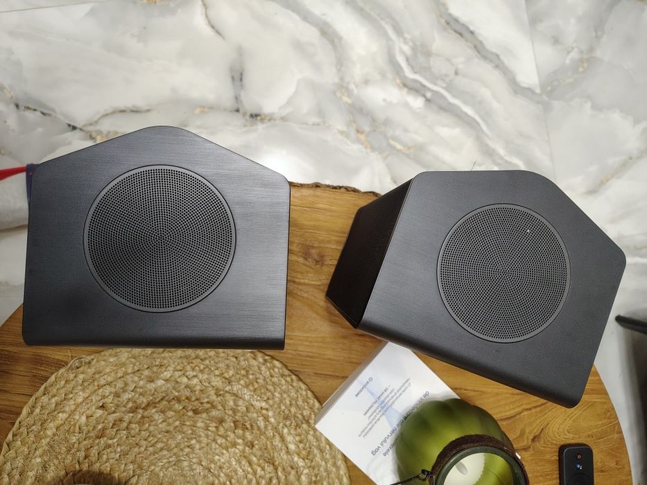 Sateliti spate wireless