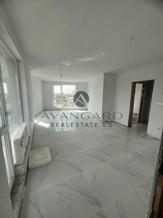 оф.18062 3-стаен + ГАРАЖ Прослав