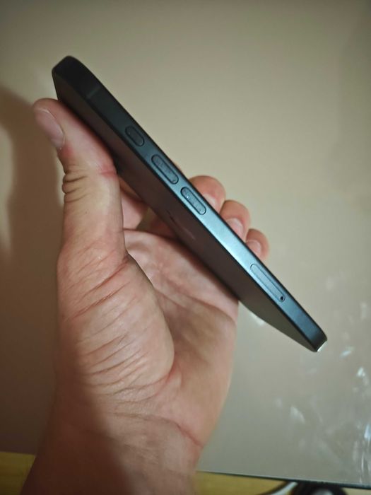 iPhone 16 128GB 93% viața bateriei