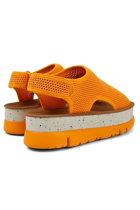 Нови с кутия сандали Camper