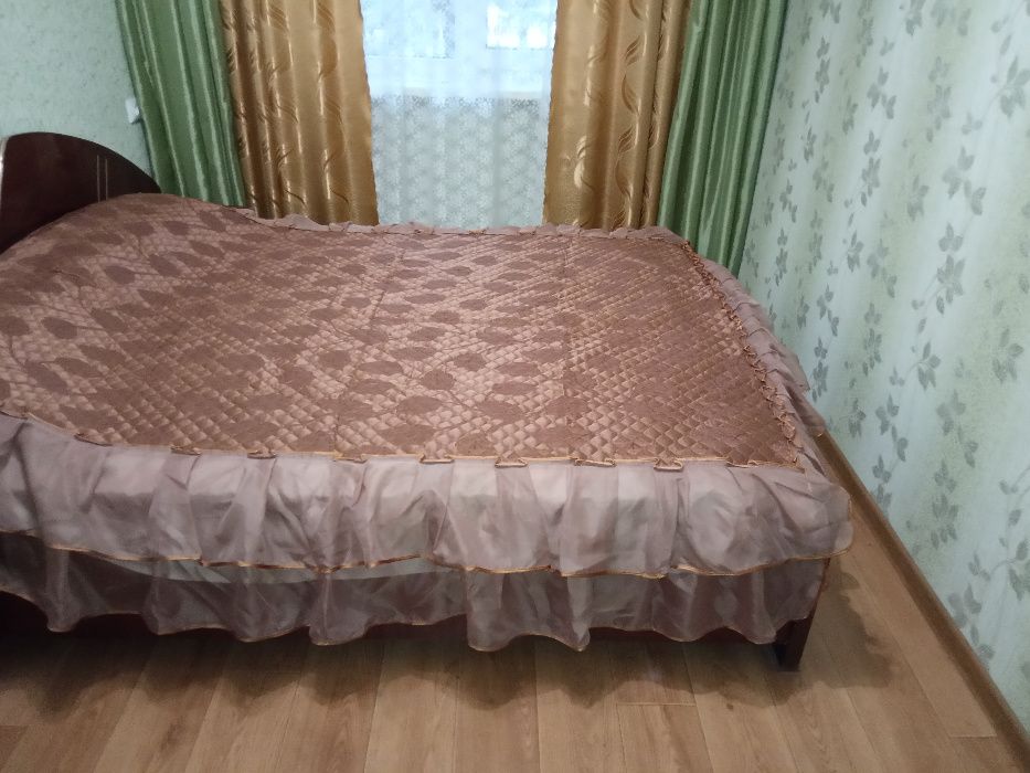 Покрывало новое.